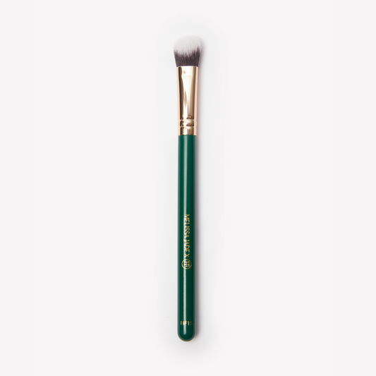 HF15: Multi-use concealer and powder brush