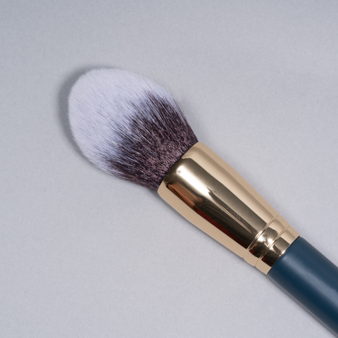 HF19: Large powder brush for bronzer, foundation and setting