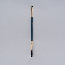 Load image into Gallery viewer, HF11: Eyebrow and eyeliner brush with spoolie
