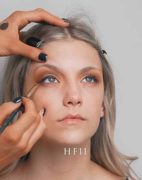 HF11: Eyebrow and eyeliner brush with spoolie